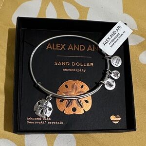 Alex and Ani Silver Sand Dollar III Charm Bracelet Swarovski Crystal. New W/box.